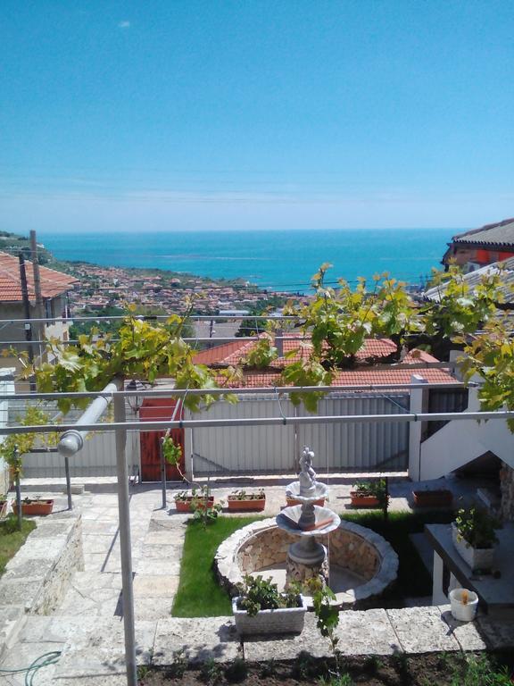 Casa De Elgo Apartment Balchik Luaran gambar